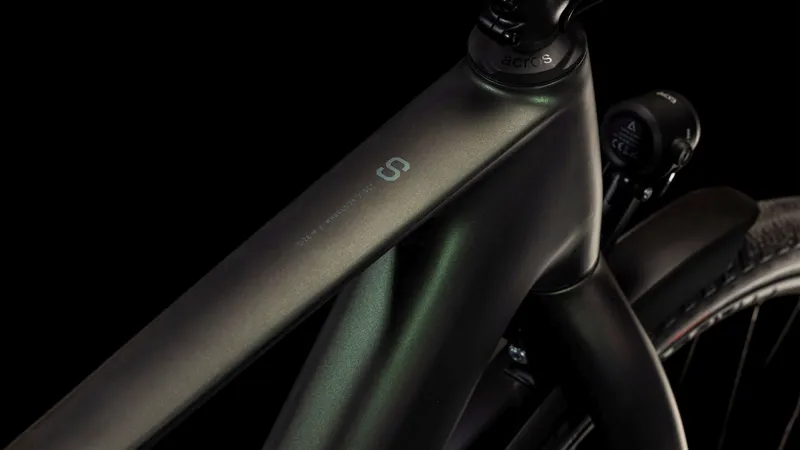 Cube Kathmandu Hybrid C:62 SLT 400X Hybrid Bike in Green-1